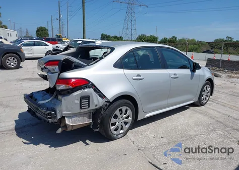 2022 Toyota Corolla Le z USA, uszkodzony, nr VIN 5YFEPMAEXNP385874